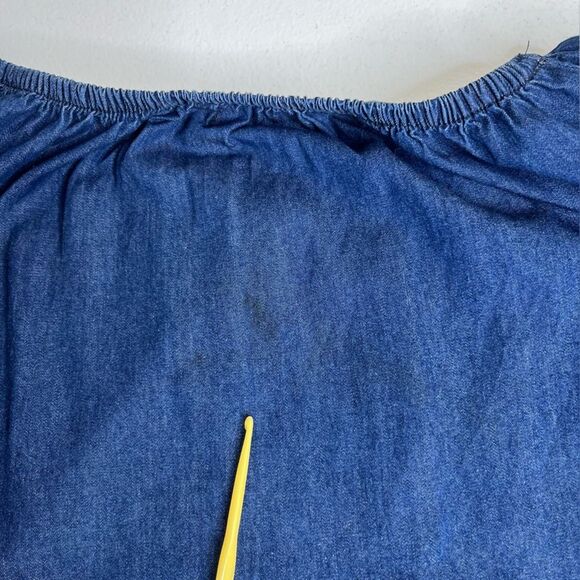 Taxi Blue Chambray Denim Off Shoulder Wide Crochet Lace Trim Top Women 2X FLAWED - Picture 7 of 14